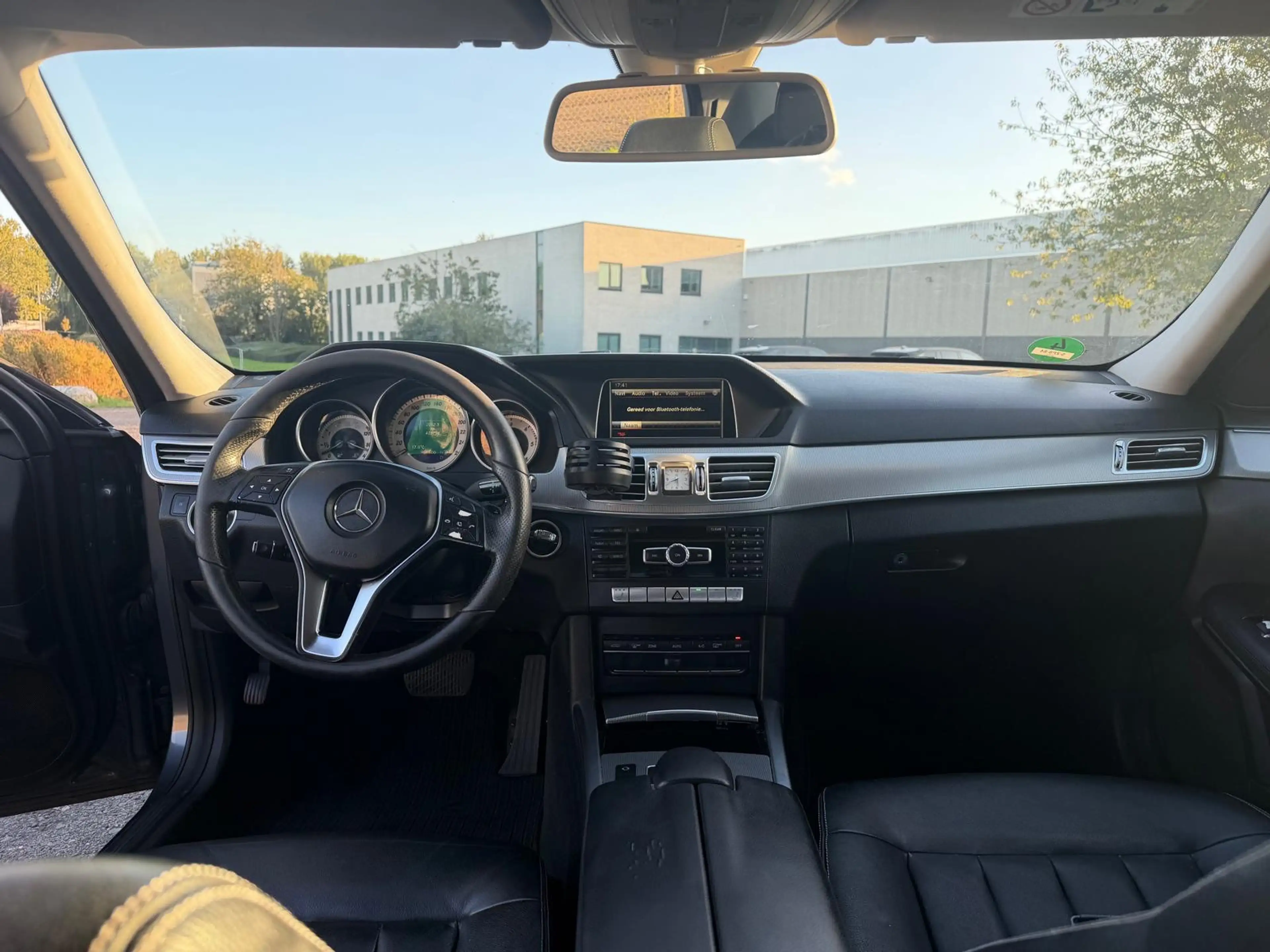 Mercedes-Benz E 220 | 2015 | E 2.1 BlueTEC Lease Edition | Automaat | — photo 13