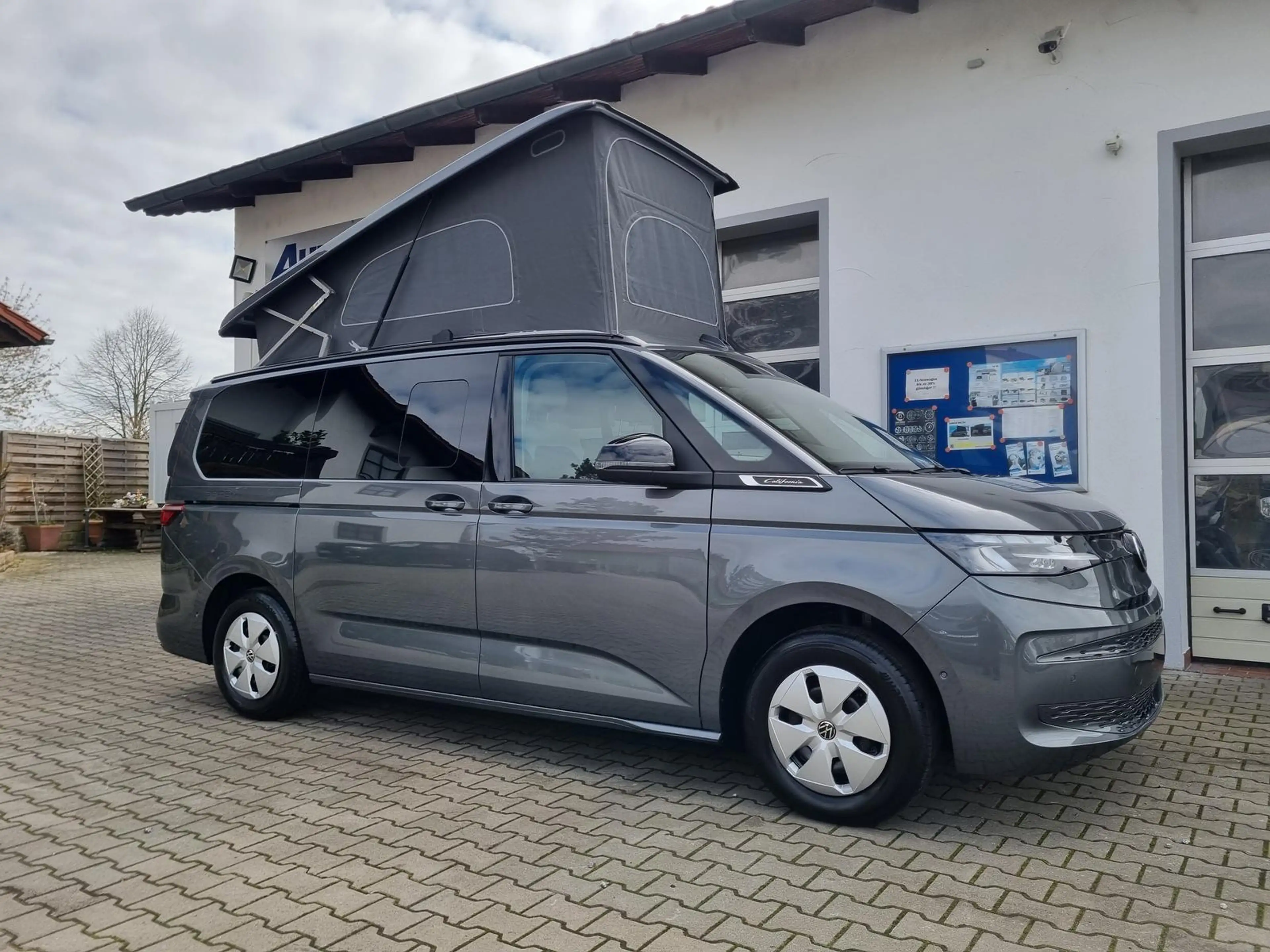 Volkswagen T7 California Beach Camper 2.0 TDI DSG - AHK - Luftstandheizung — photo 3