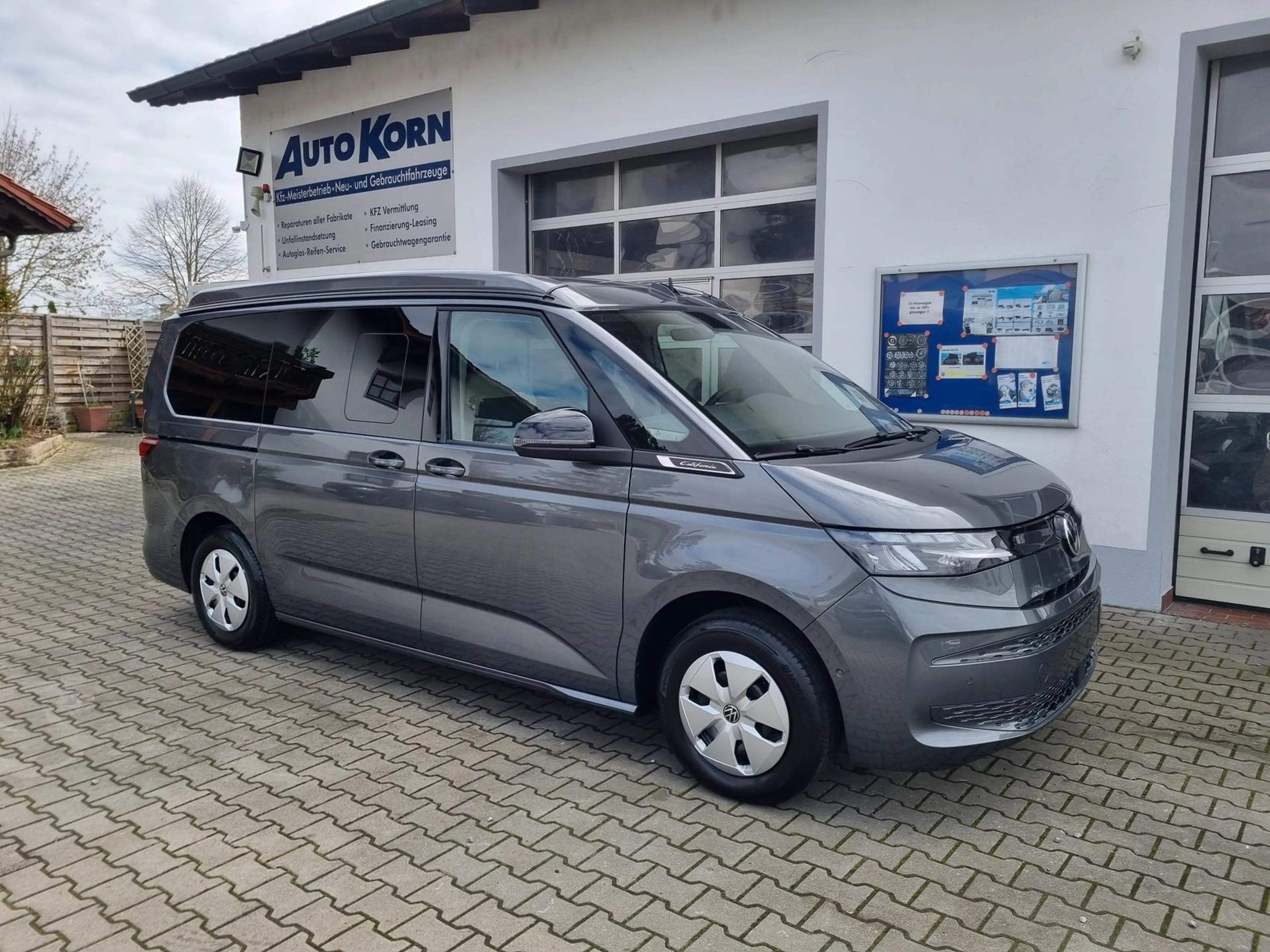 Volkswagen T7 California Beach Camper 2.0 TDI DSG - AHK - Luftstandheizung — photo 5