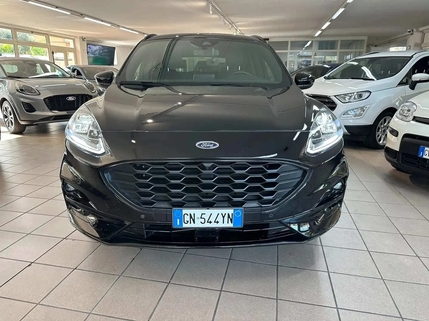 Ford Kuga Kuga 2.0 ecoblue ST-Line X 2wd 120cv auto Negro - 2