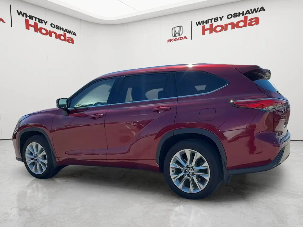 Toyota Highlander снимка Toyota Highlander