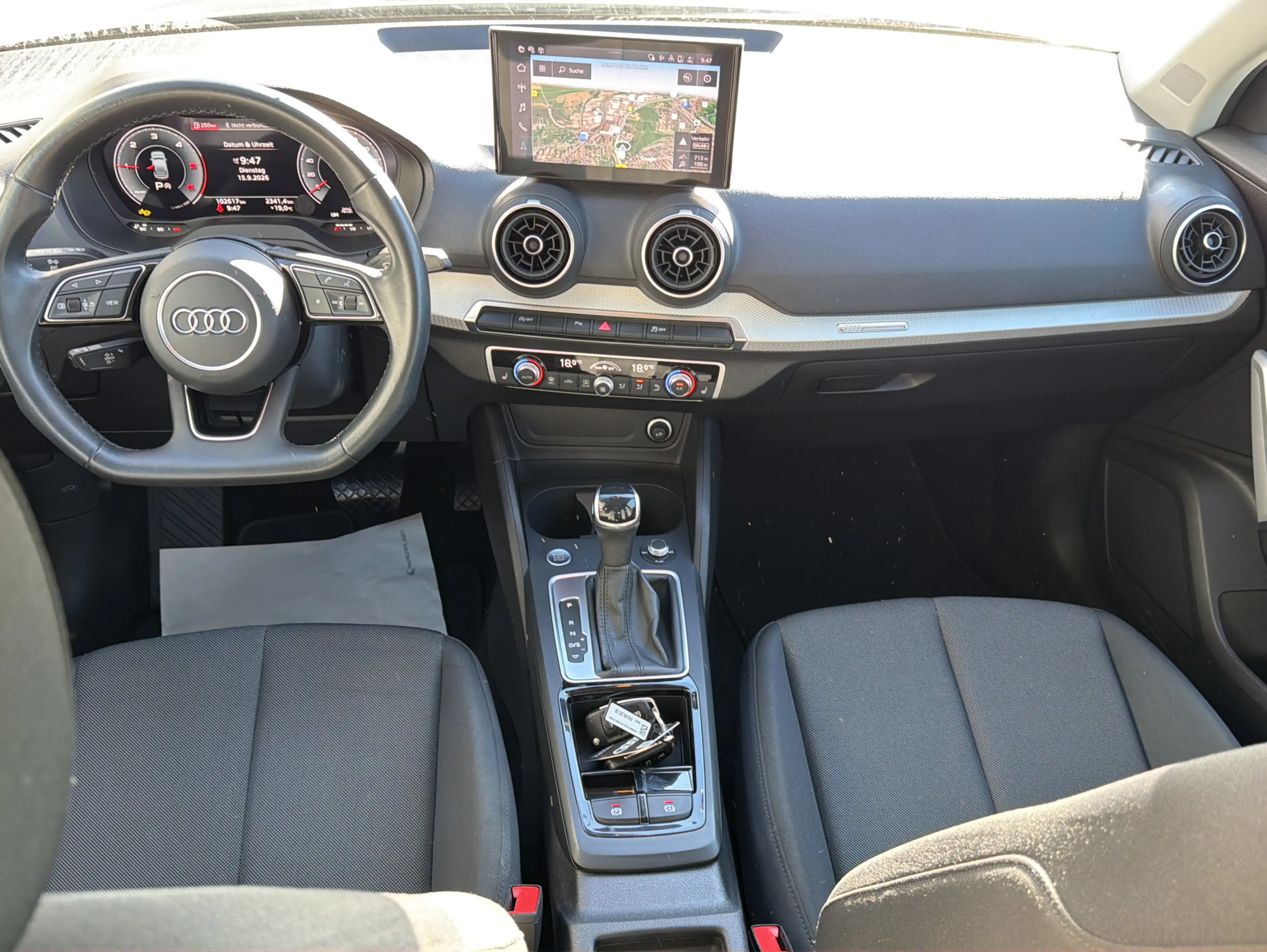 Audi Q2 35 TDI Advanced I AHK I KAMERA I SHZ I LED I — photo 11