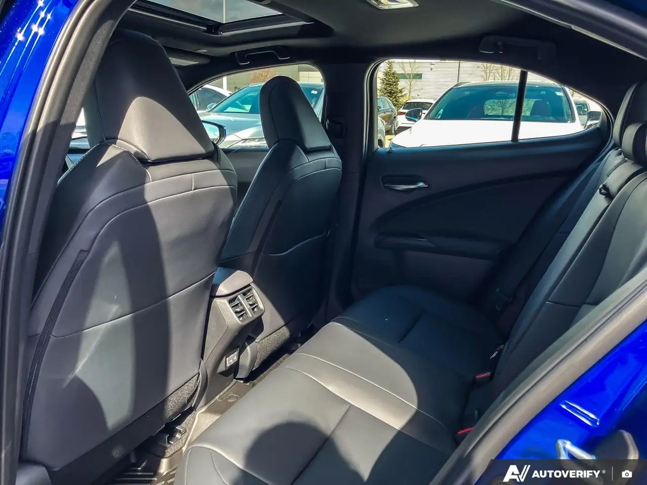 Lexus UX fotografie Lexus UX