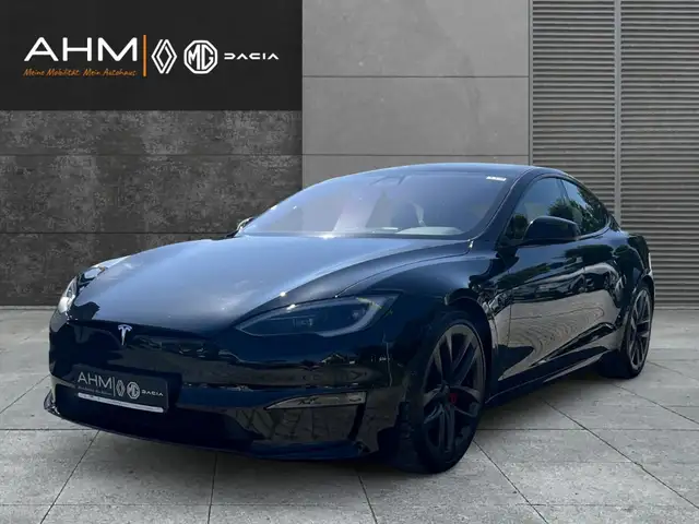 Tesla Model S PLAID - Tri-Motor - 8fach bereift black/black