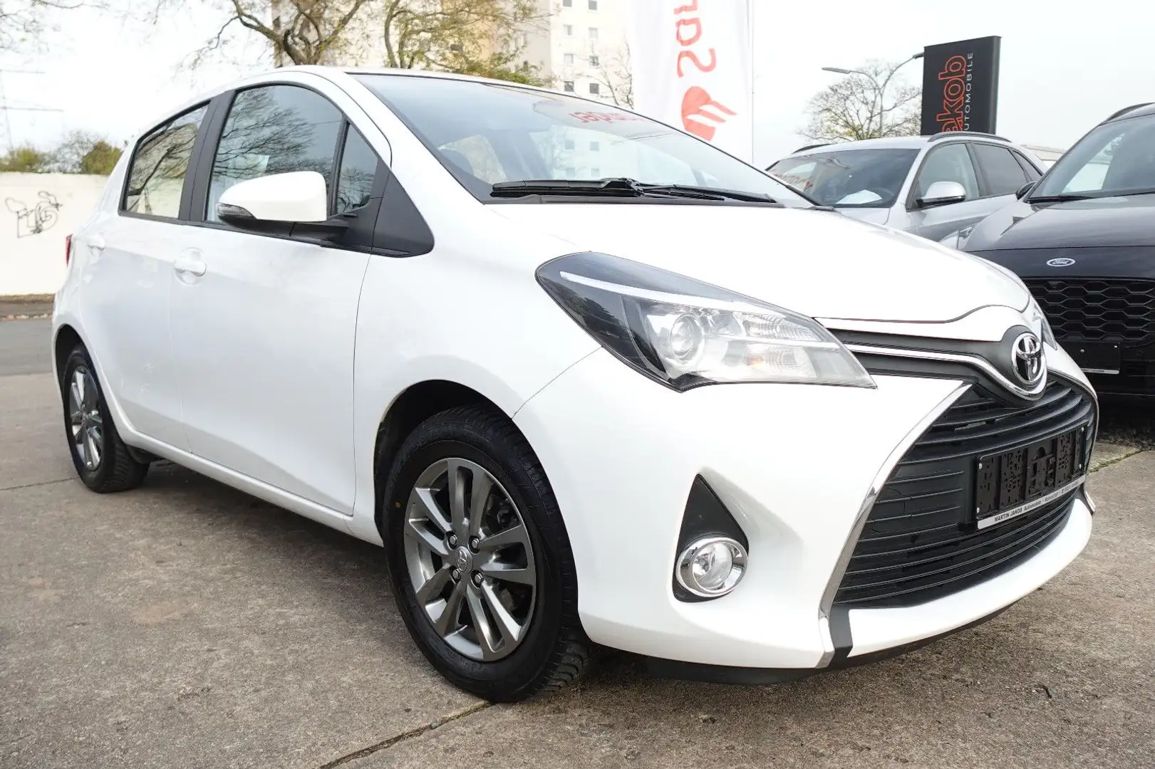 Toyota Yaris Comfort+KAMERA+BC+MFL Blanc - 1