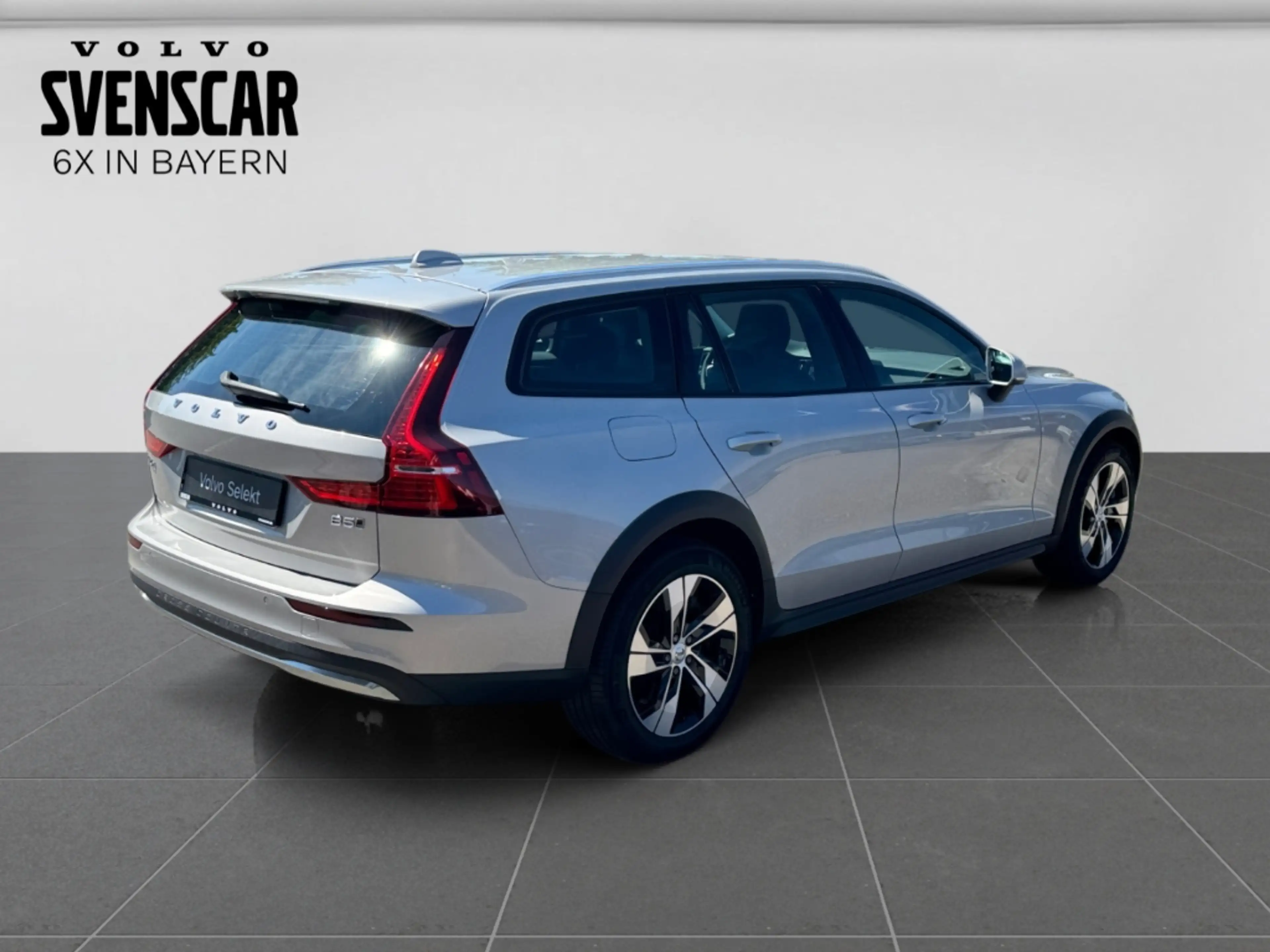 Volvo V60 Cross Country Plus B5 AWD StandHZG Navi Digitales Cockpit Memory — photo 5