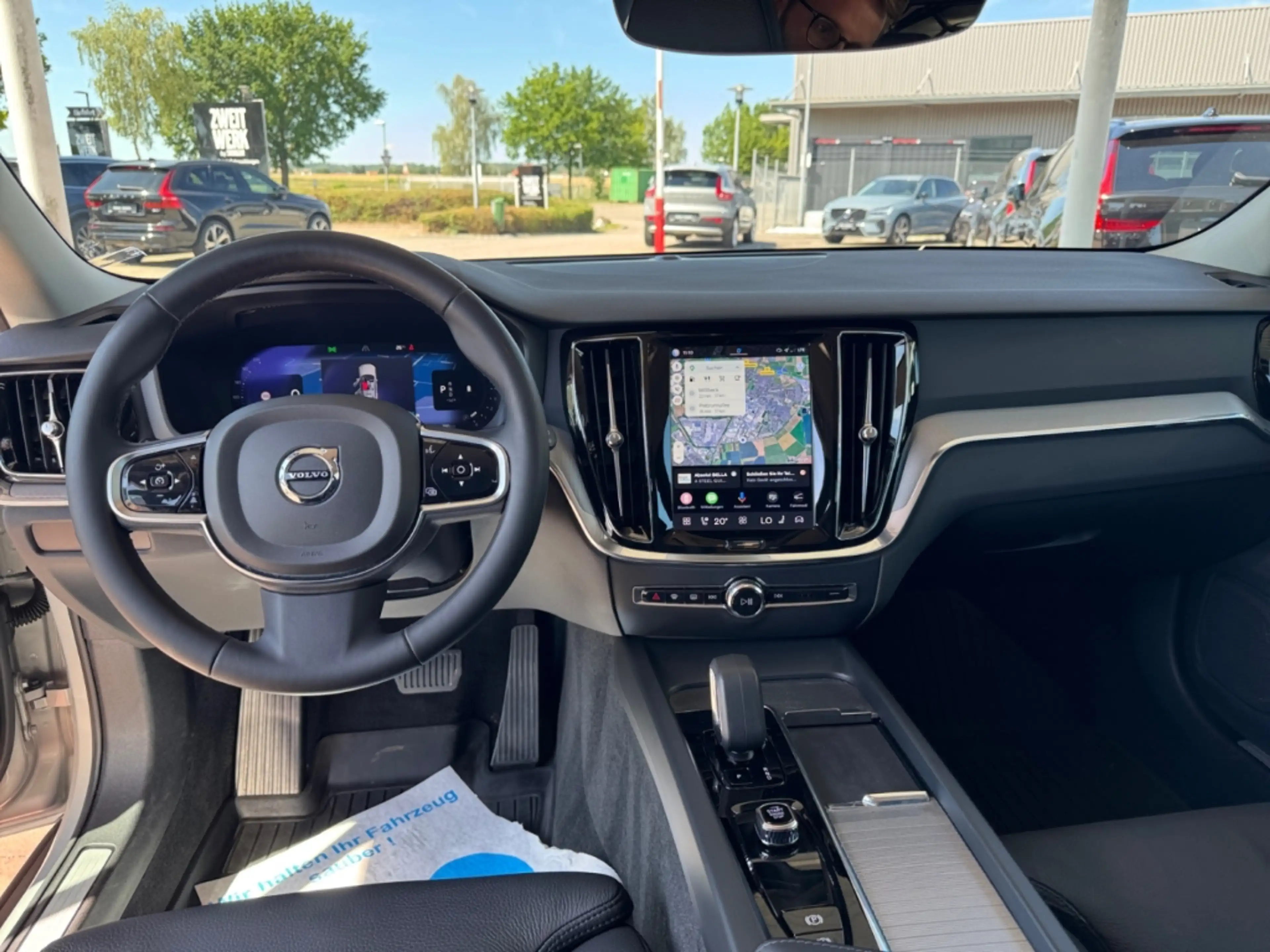 Volvo V60 Cross Country Plus B5 AWD StandHZG Navi Digitales Cockpit Memory — photo 12
