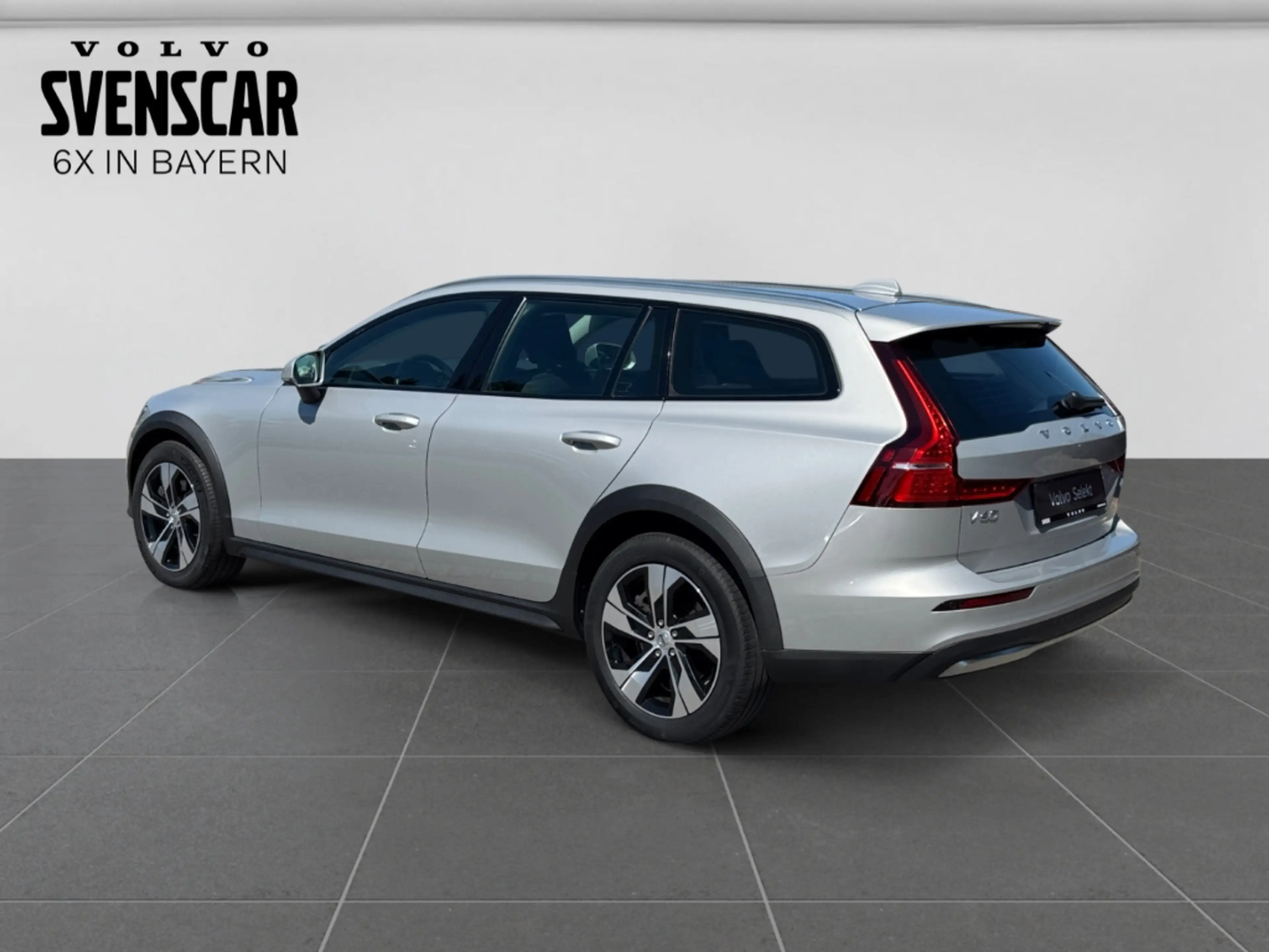 Volvo V60 Cross Country Plus B5 AWD StandHZG Navi Digitales Cockpit Memory — photo 3