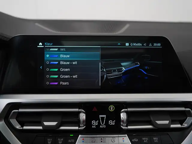 BMW 3 Series view 19
