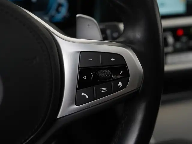 BMW 3 Series view 10