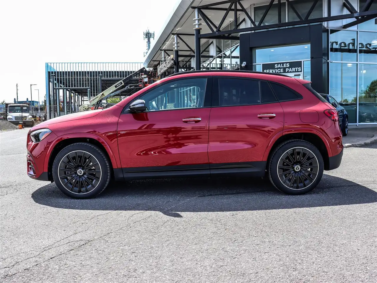 Mercedes-Benz GLA снимка Mercedes-Benz GLA