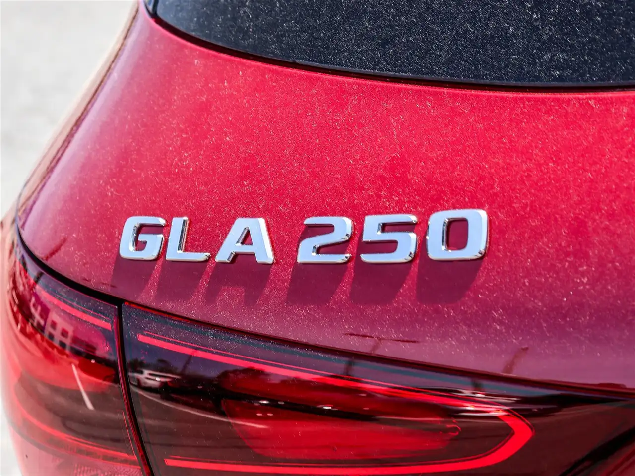Mercedes-Benz GLA снимка Mercedes-Benz GLA