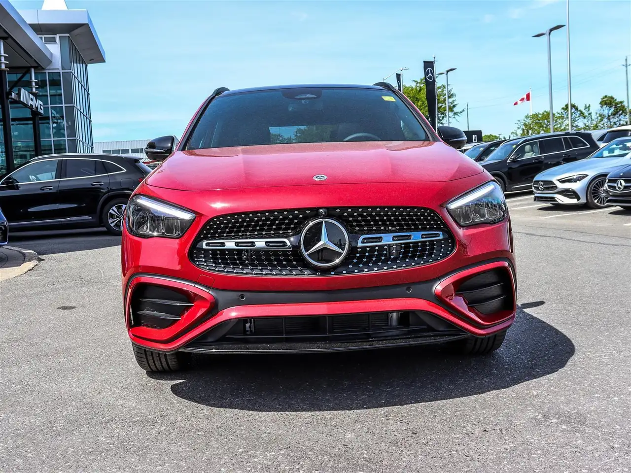 Mercedes-Benz GLA снимка Mercedes-Benz GLA