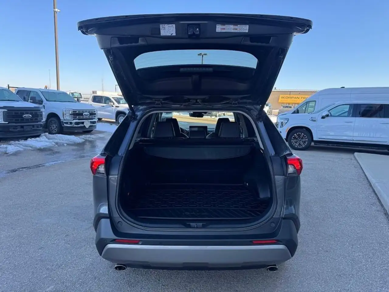 Toyota RAV 4 снимка Toyota RAV 4