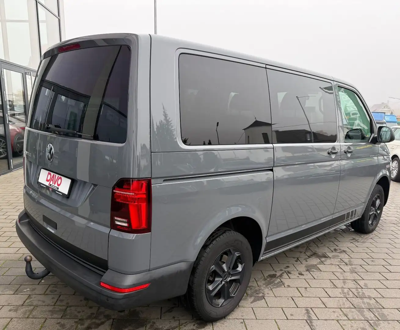 Volkswagen T6 Caravelle T6.1 Caravelle 2.0 TDI Trendline DSG 5-Sitzer Gris - 2