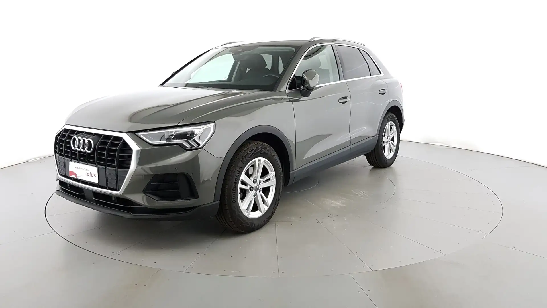 Audi Q3 35 2.0 tdi Business s-tronic Grigio - 1