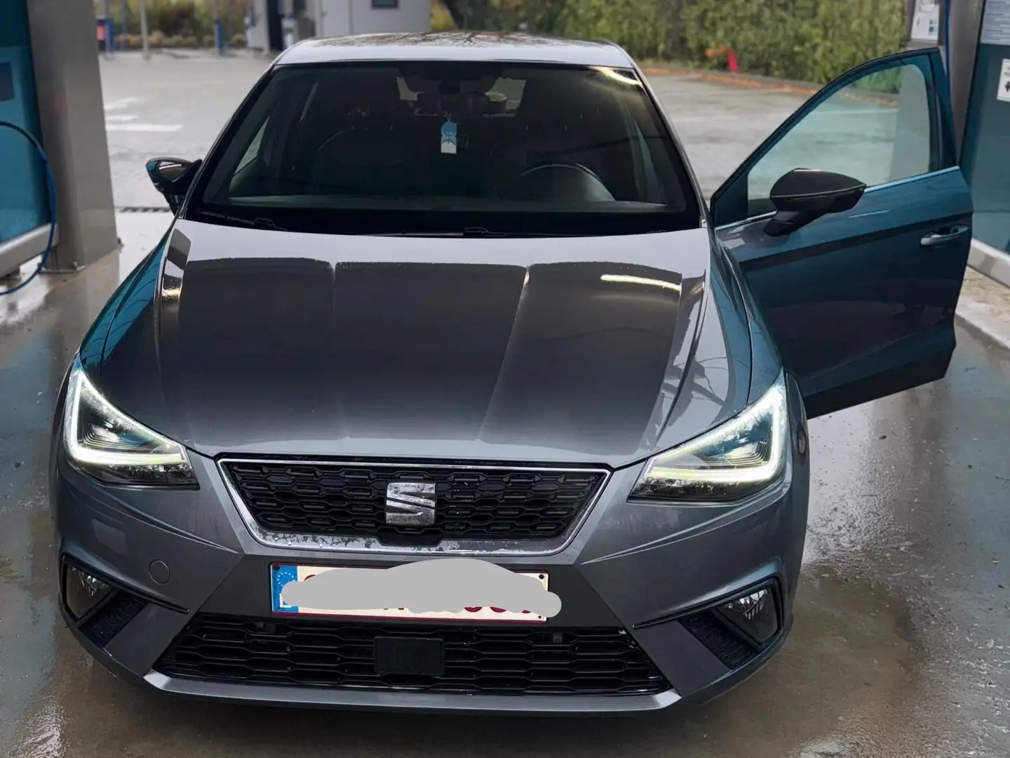 SEAT Ibiza Ibiza 1.0 TSI Xcellence DSG Gris - 1