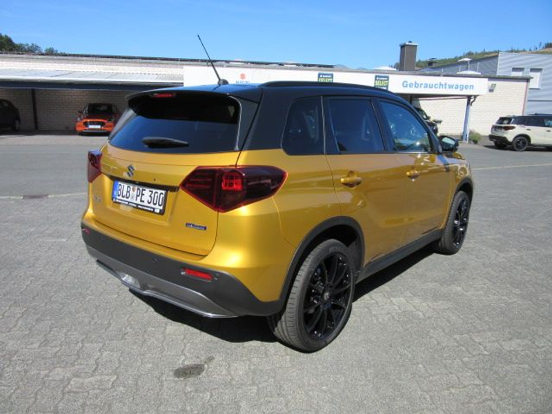 Suzuki Vitara 1,4 Hybrid 6AT 4x4 Comfort+"black&yellow" — photo 4