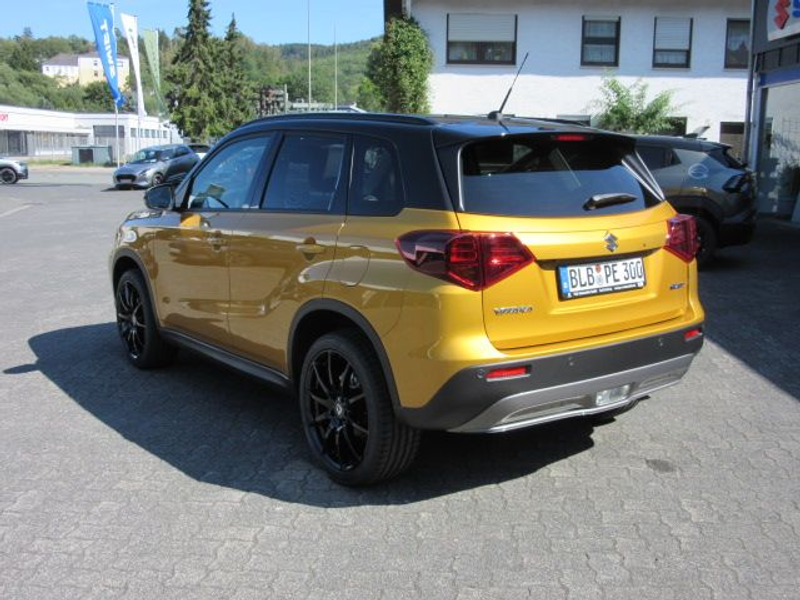 Suzuki Vitara 1,4 Hybrid 6AT 4x4 Comfort+"black&yellow" — photo 6