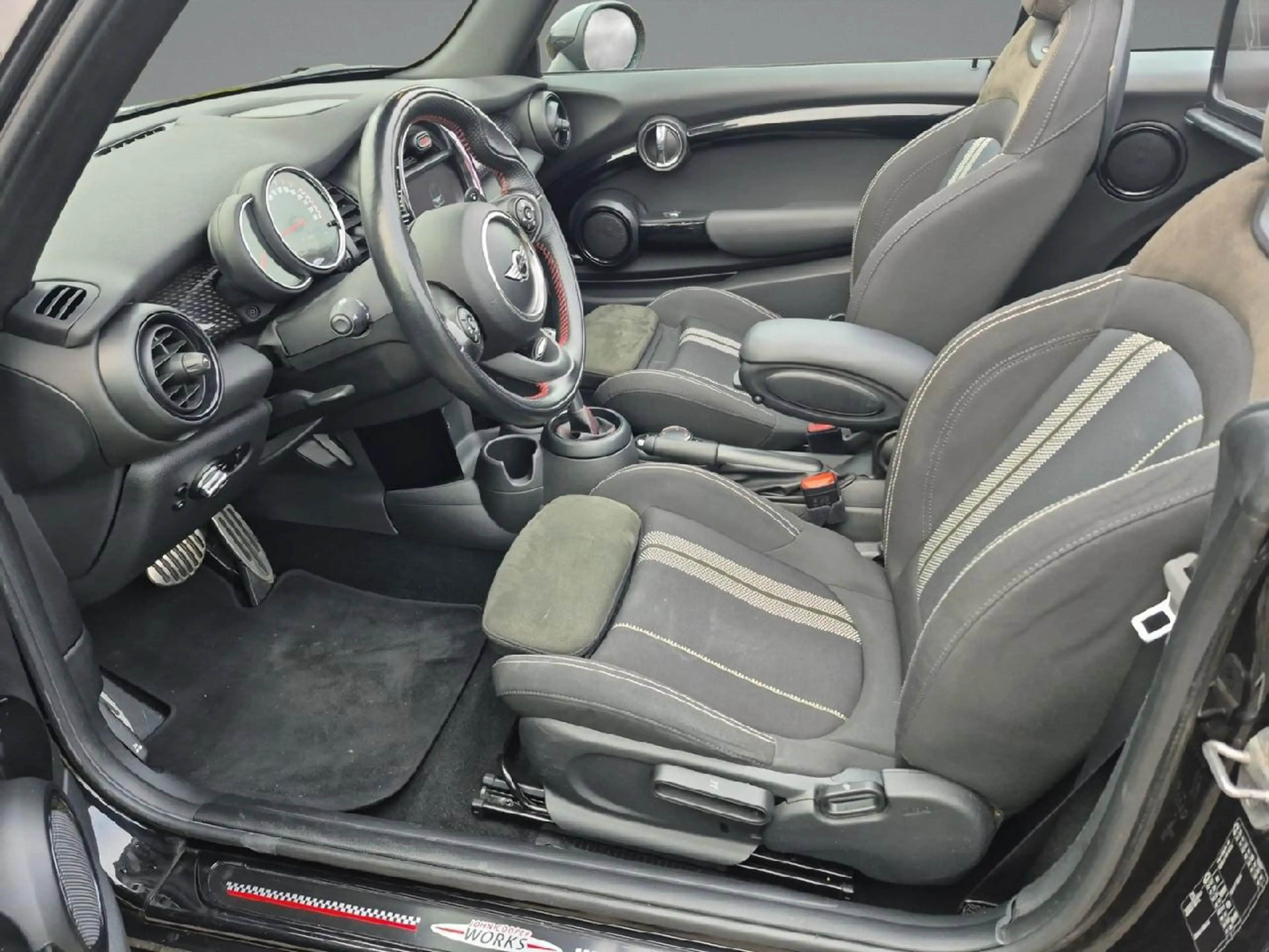 MINI John Cooper Works Cabrio John Cooper Works — photo 7