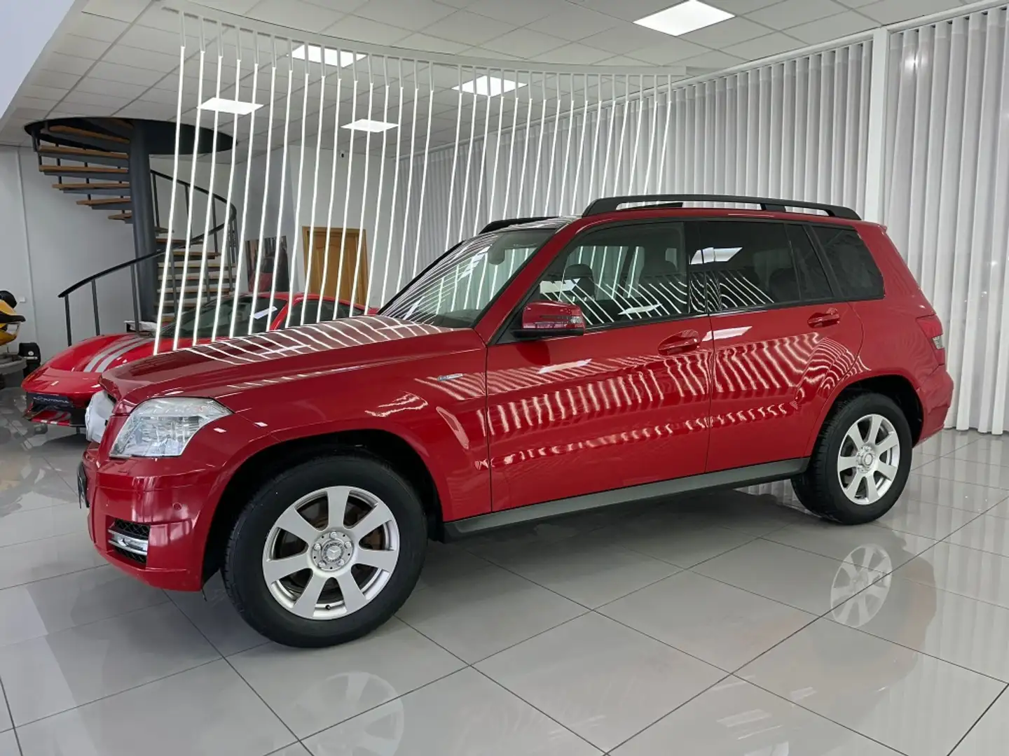 Mercedes-Benz GLK 200 200CDI BE Rojo - 2