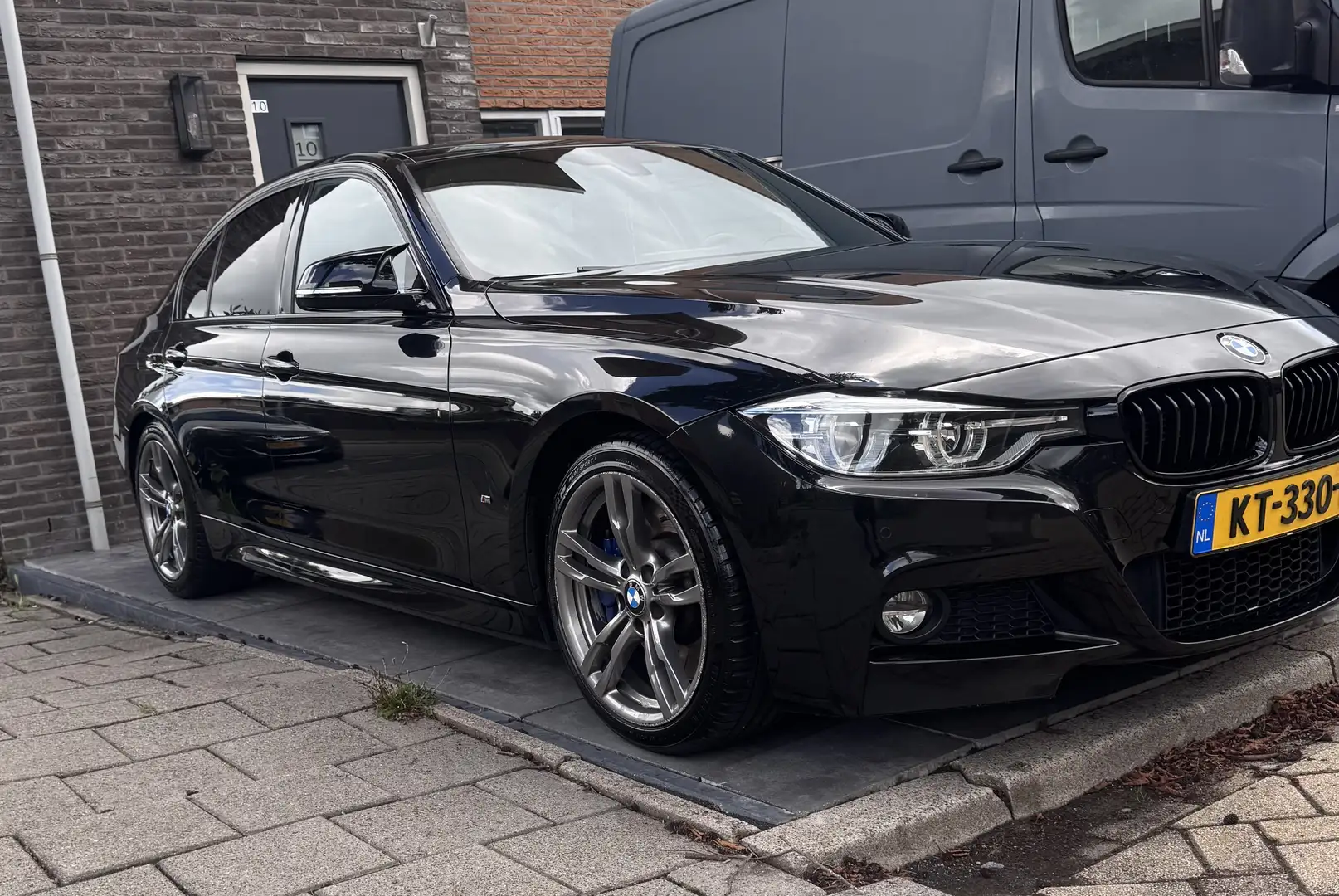 BMW 330 M-Sport | NL | NAP | Cent. Exec. Zwart - 2