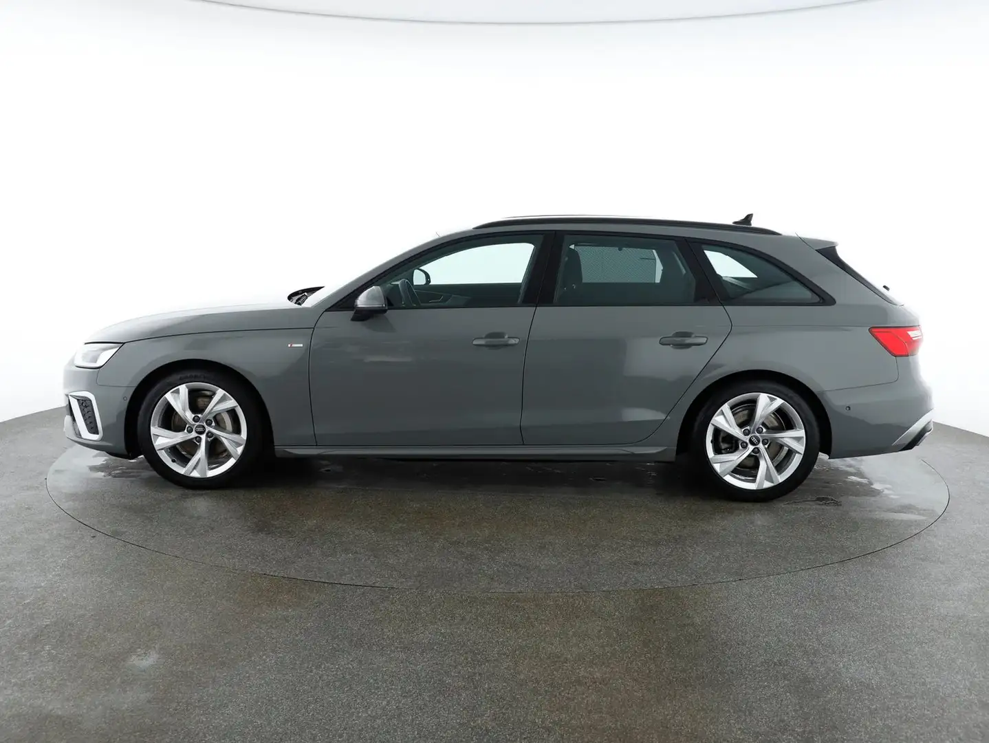 Audi A4 40 TFSI S line Grau - 2