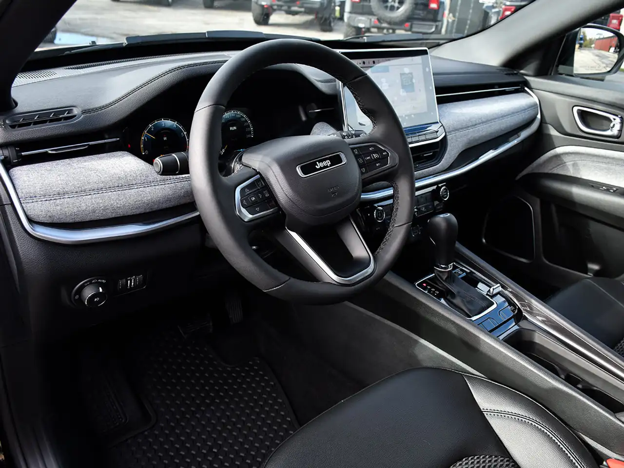 Jeep Compass снимка Jeep Compass