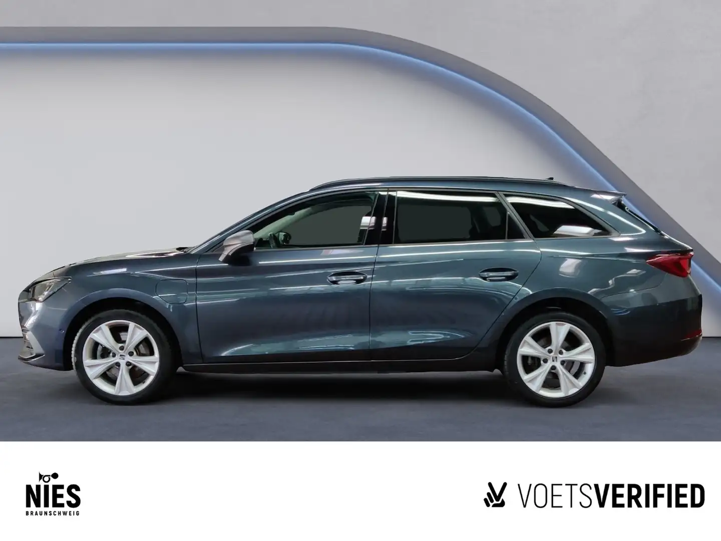 SEAT Leon FR Sportstourer 1.4 e-Hybrid DSG LED+PDC+SHZ Grau - 2
