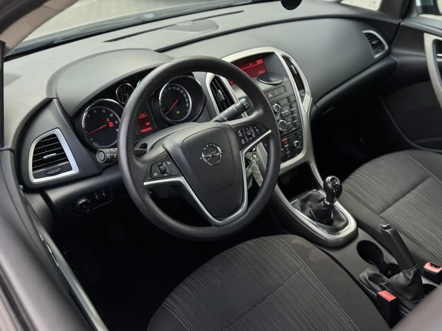 Opel Astra 1.6 Edition Pdc Airco Cruise Trekhaak Grijs - 2