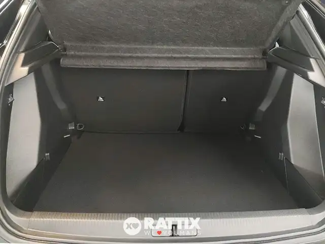 Peugeot 2008 view 5