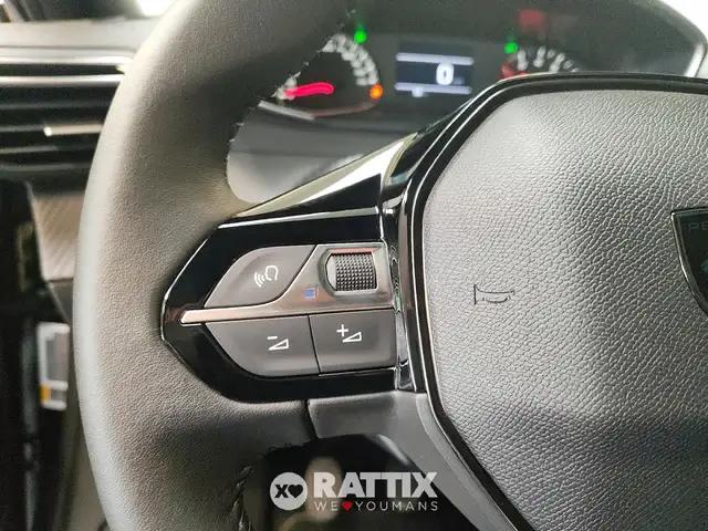 Peugeot 2008 view 9