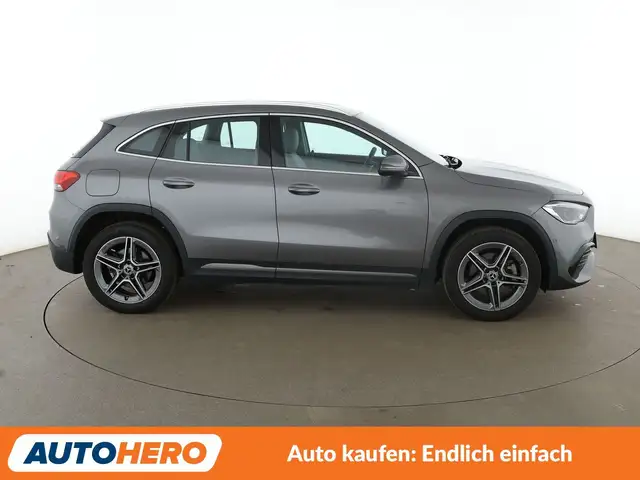 Mercedes-Benz GLA view 7