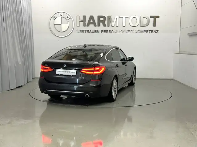 BMW 6 Series view 6