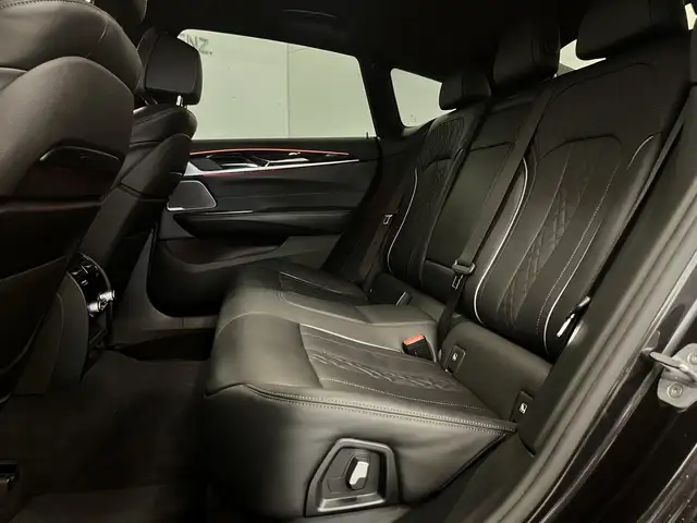 BMW 6 Series view 15