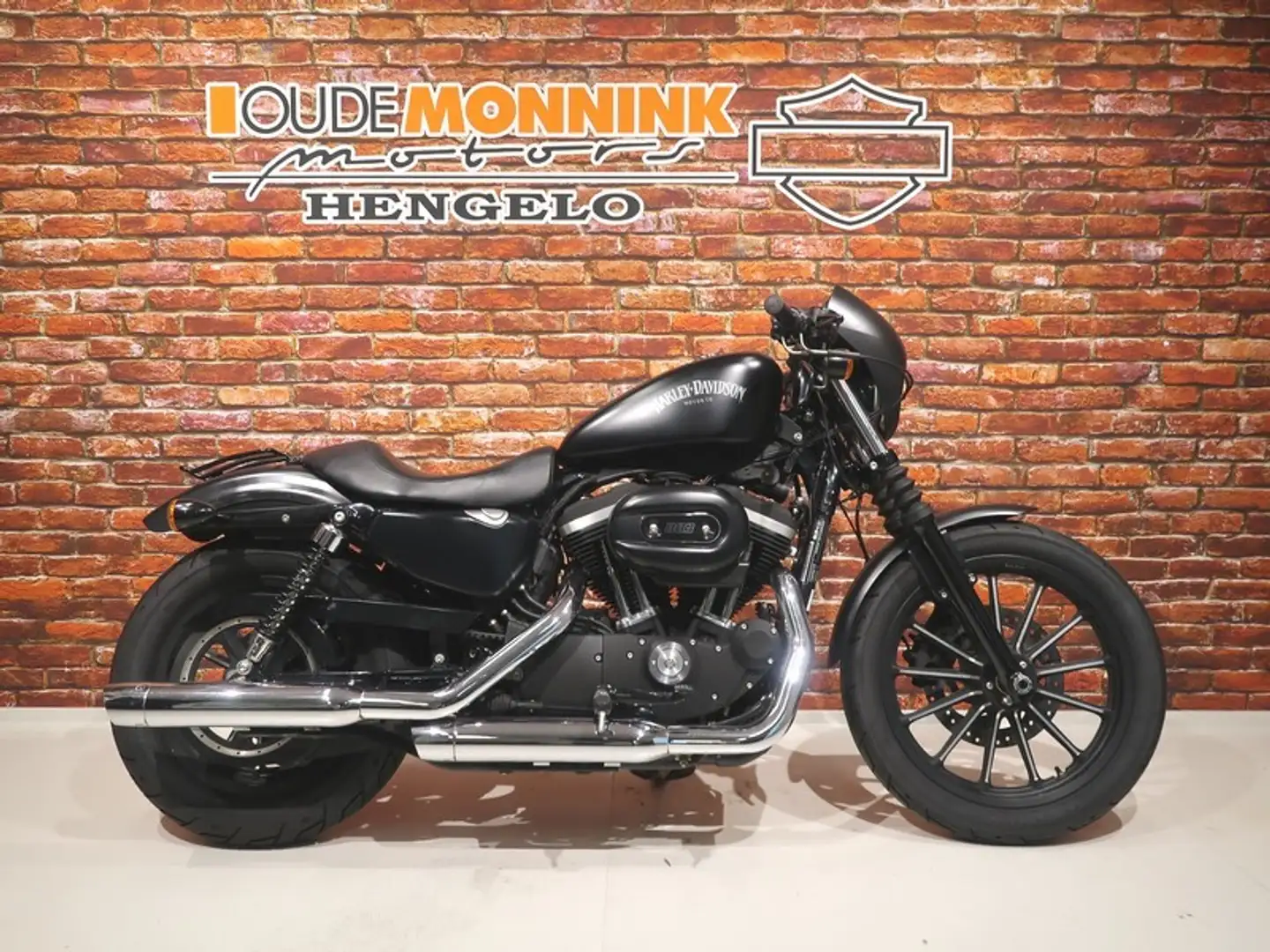 Harley-Davidson Sportster XL 883 N Iron Negru - 1