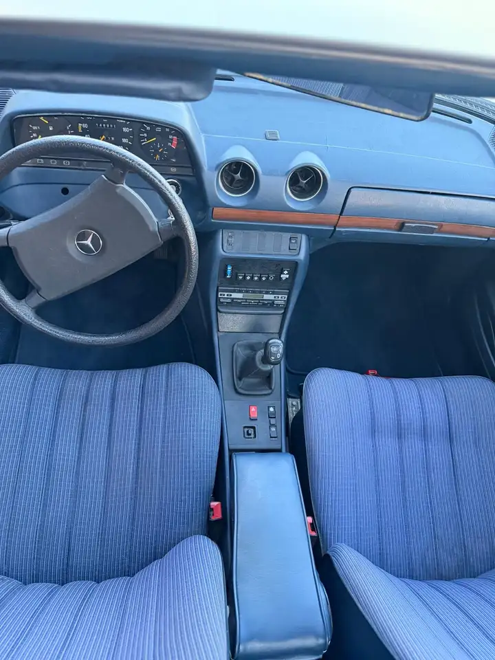 Mercedes-Benz E 230, foto 6