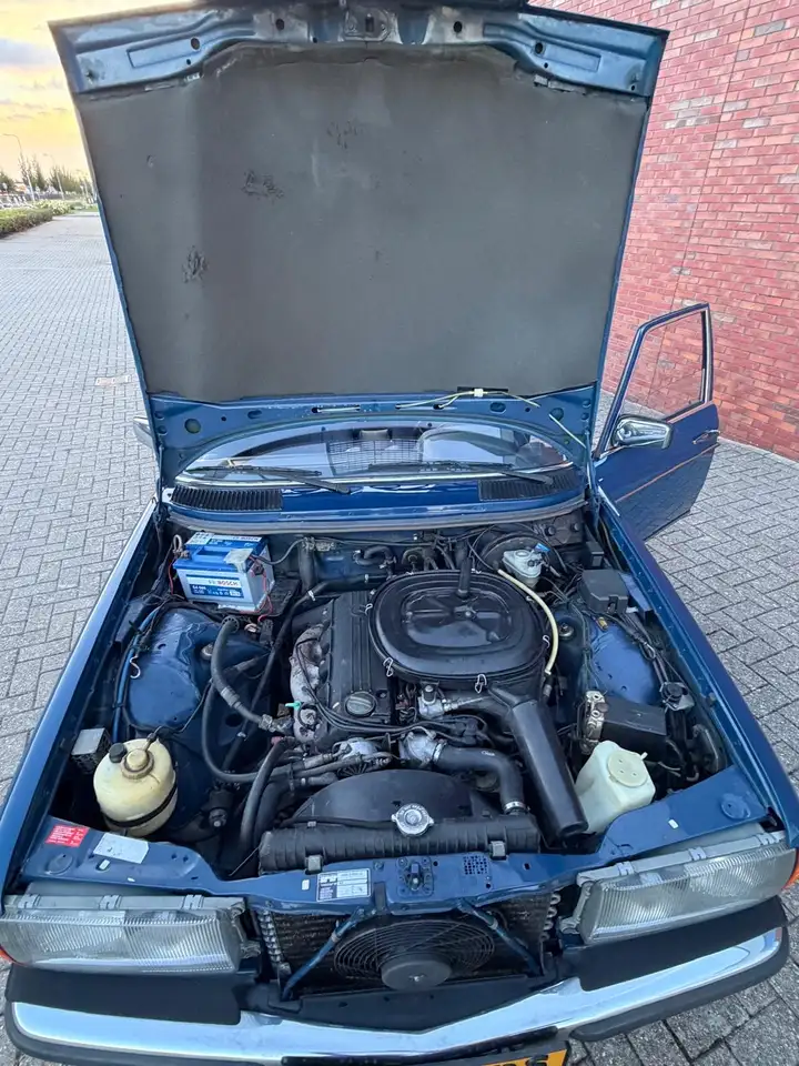 Mercedes-Benz E 230, foto 12