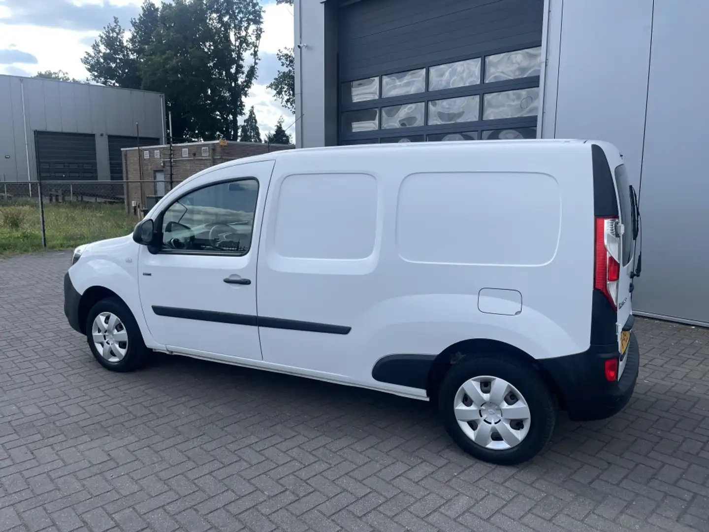 Renault Kangoo Z.E. Maxi 44KW Koopaccu 33kwh | Airco | Navigatie Wit - 2