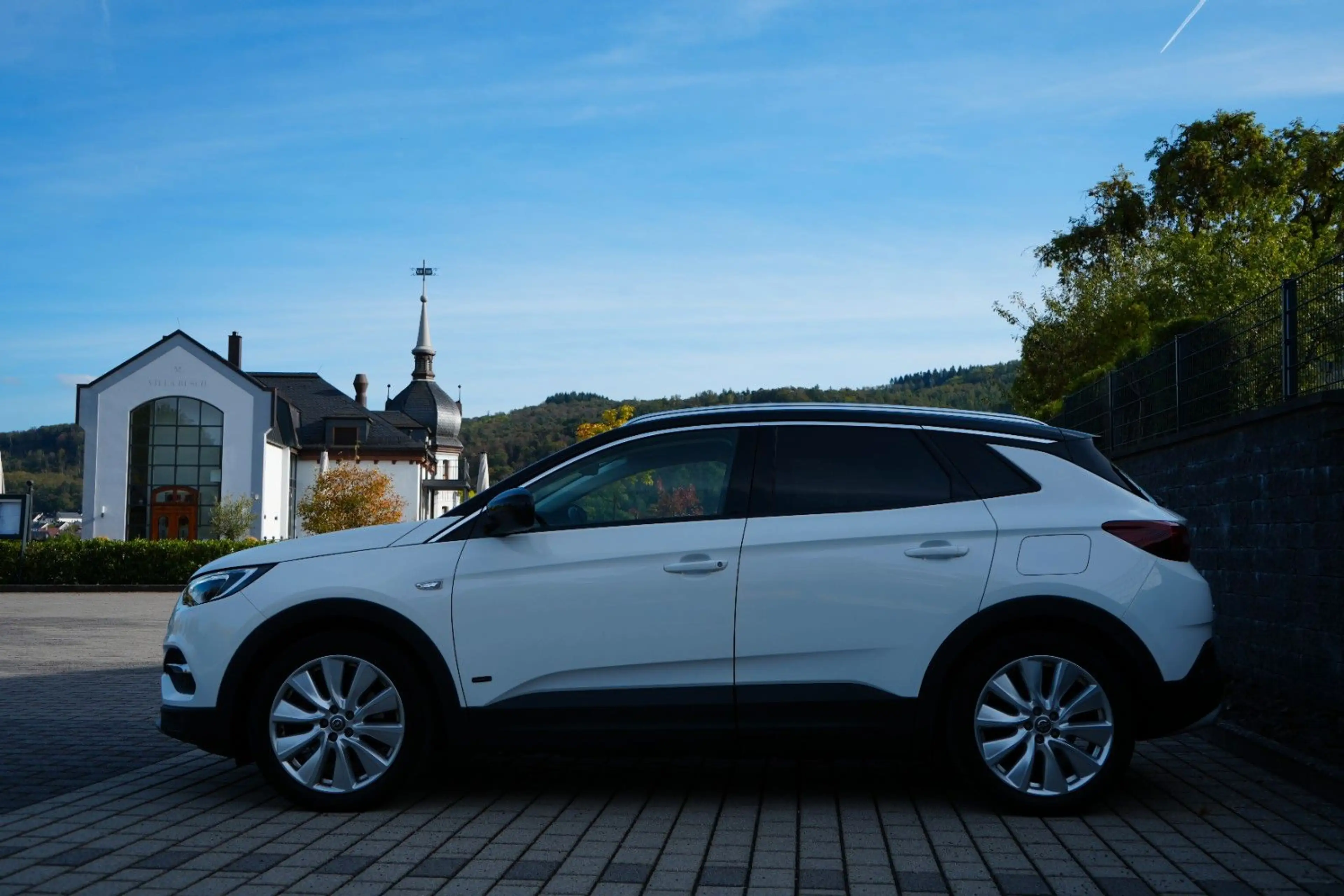 Opel Grandland X 1.6 Plug-in Hybrid4 INNOVATION 1.Hand/360°/ACC — photo 5