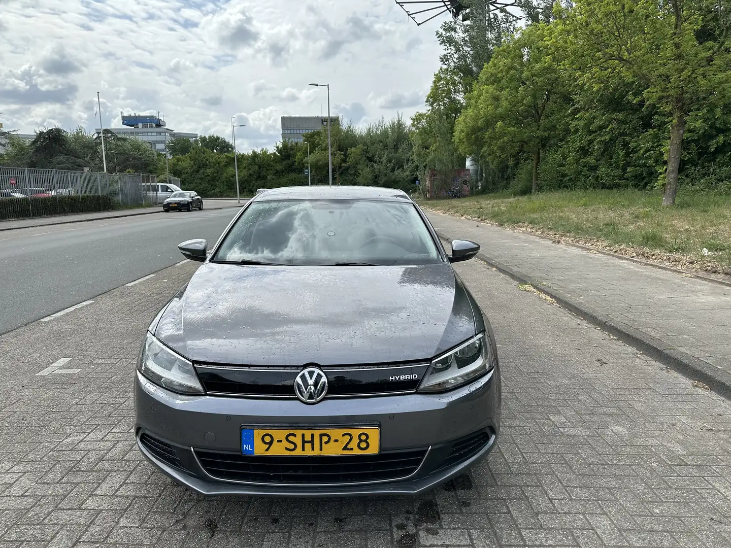 Volkswagen Jetta 1.4 TSI Hybr Comfortline Gris - 1