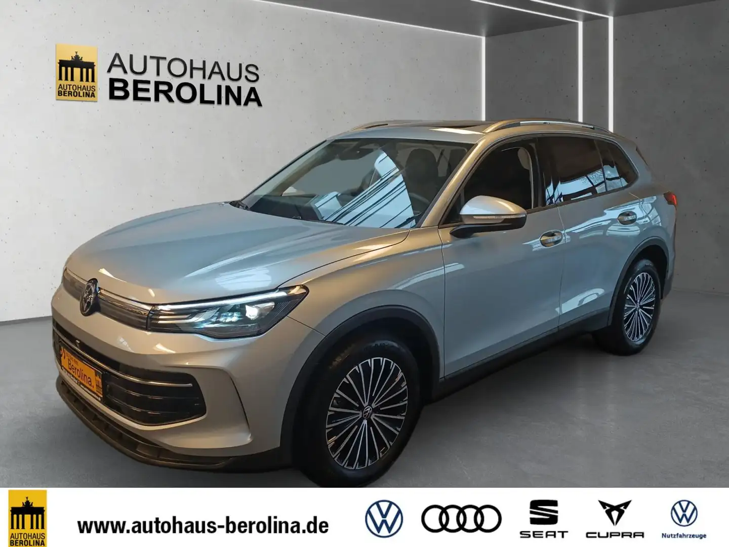Volkswagen Tiguan 1.5 eTSI Life DSG *PANO*HuD*AHK*360°*NAV* Grijs - 2