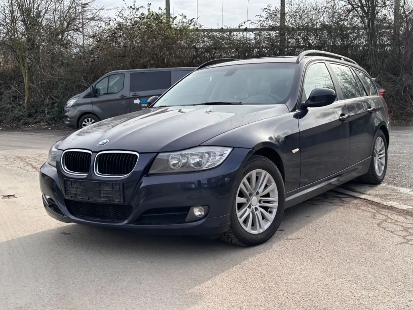 BMW 320 d Automatik Navi/Panorama Blau - 1