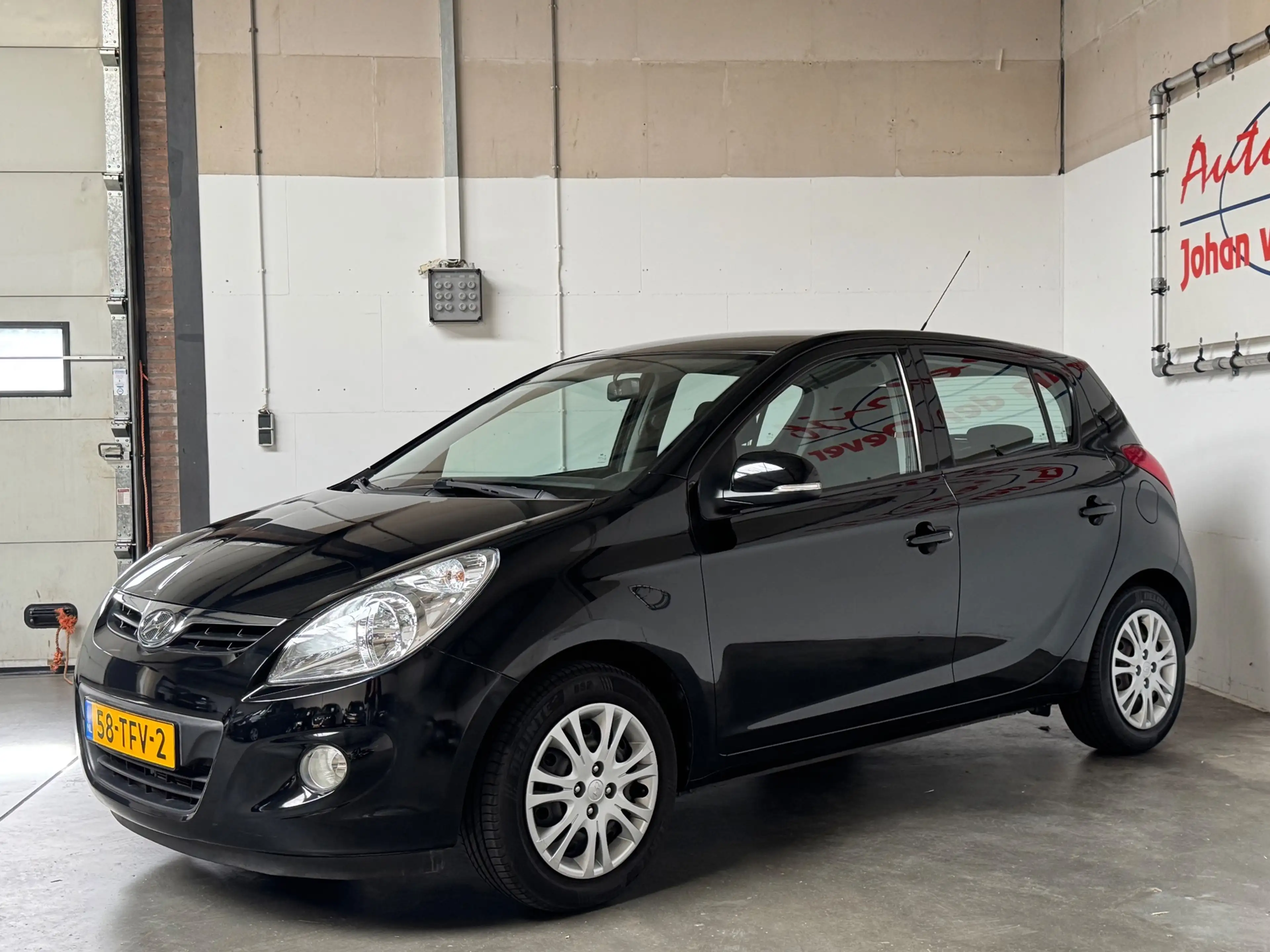 Hyundai i20 1.4i i-Motion|Camera|Afn. Trekhaak|NAP logisch| — photo 4