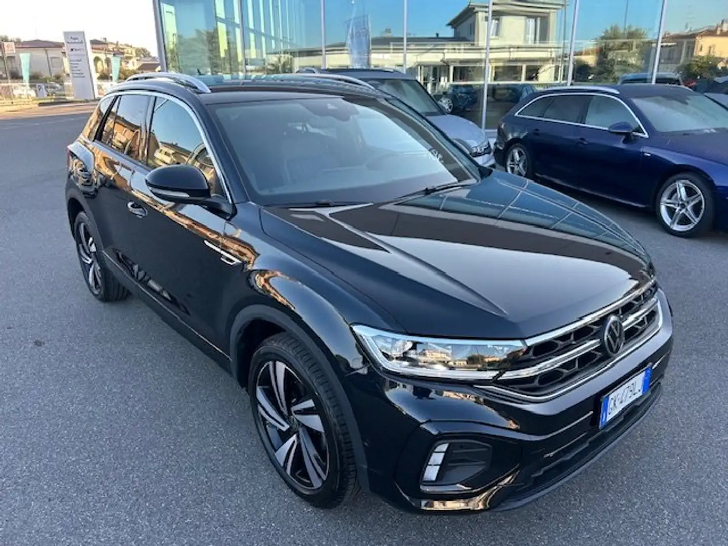 Volkswagen T-Roc 1.5 TSI R-Line dsg CERCHI 18 LED PACK Nero - 2
