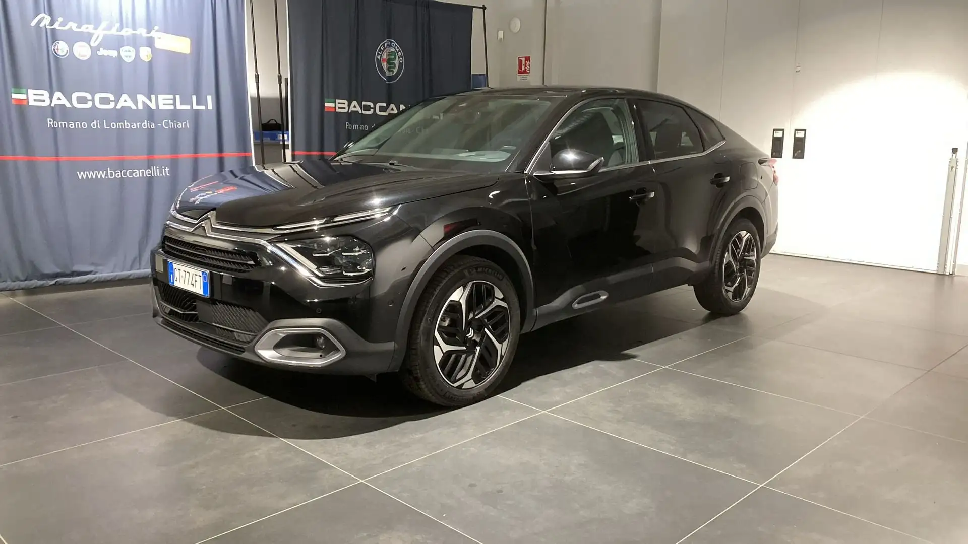 Citroen C4 X PureTech 130 S&S EAT8 Max Schwarz - 1