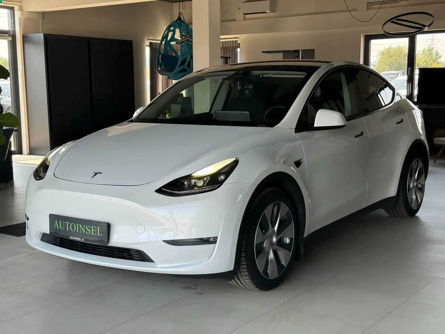 Tesla Model Y Long Range AWD Voll-selbstst. Fahren 3 Weiß - 2
