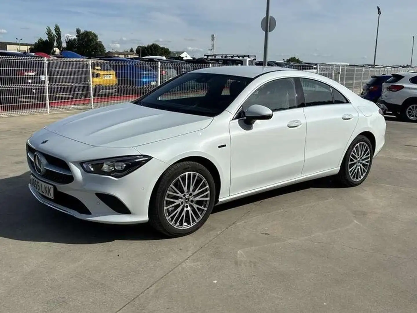 Mercedes-Benz CLA 250 e Blanco - 1