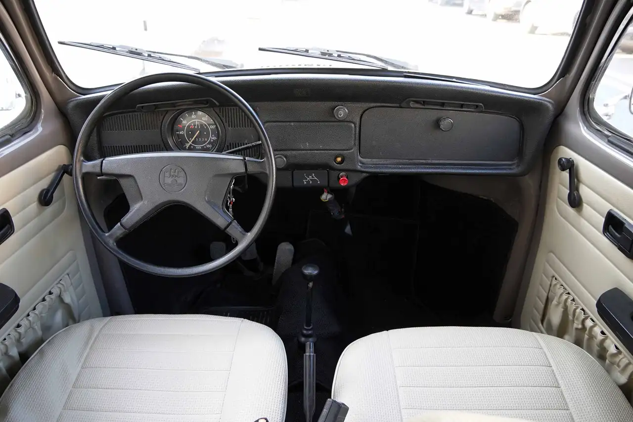 Volkswagen Maggiolino 11 D 1980 - VETRO PIATTO - RESTAURO TOTALE, foto 12