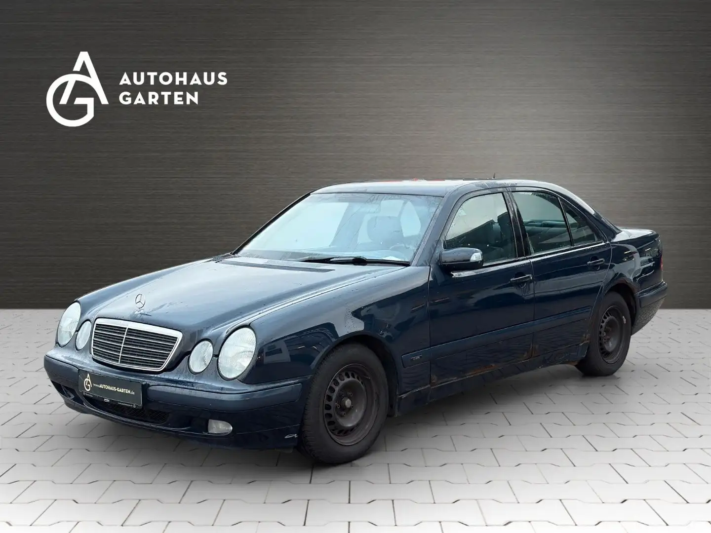 Mercedes-Benz E 240 CLASSIC Lim Tempo. SHZ Navi Elekt. Sitze Blau - 1
